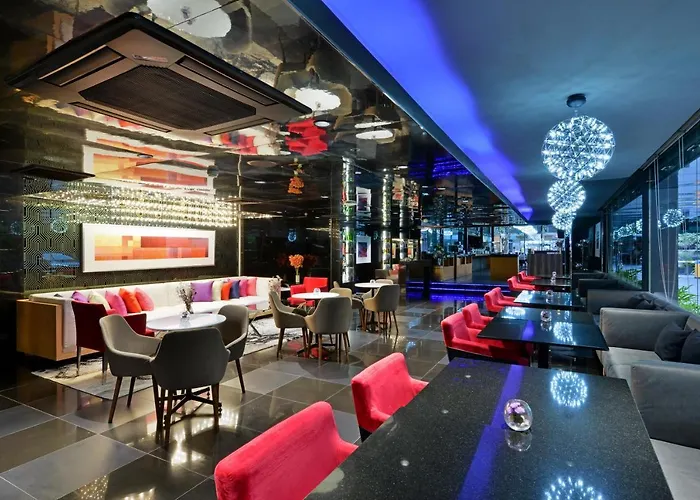 Arize Sukhumvit Отель