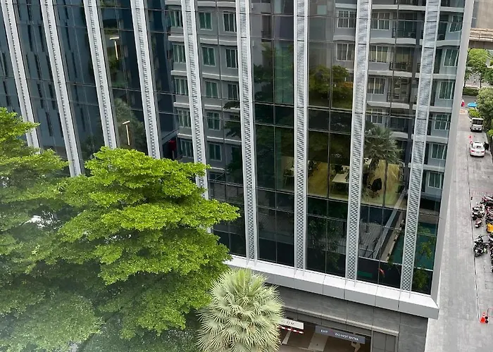 Отель Arize Sukhumvit