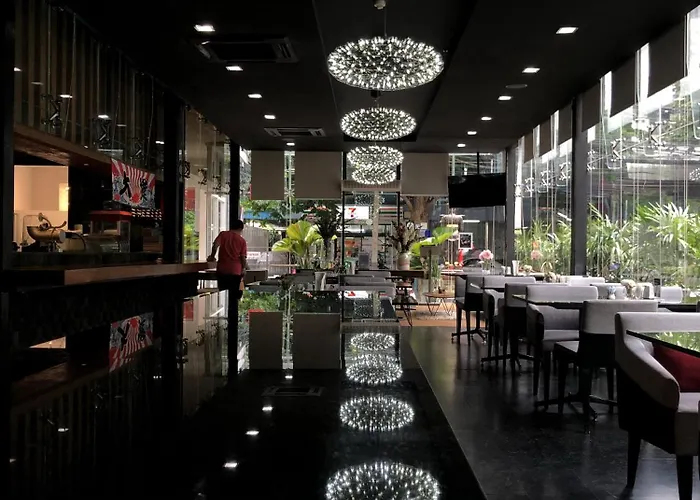 Отель Arize Sukhumvit