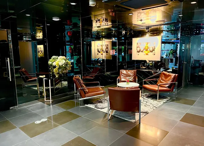Отель Arize Sukhumvit 4*