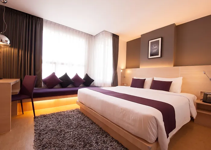 Отель Arize Sukhumvit 4*
