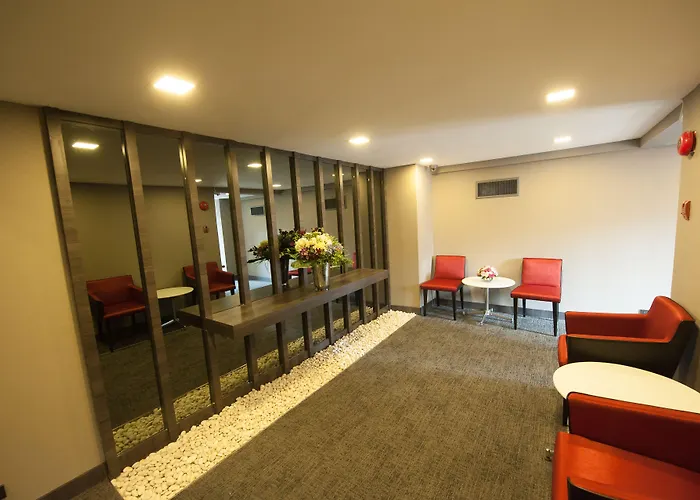 Отель Arize Sukhumvit 4*