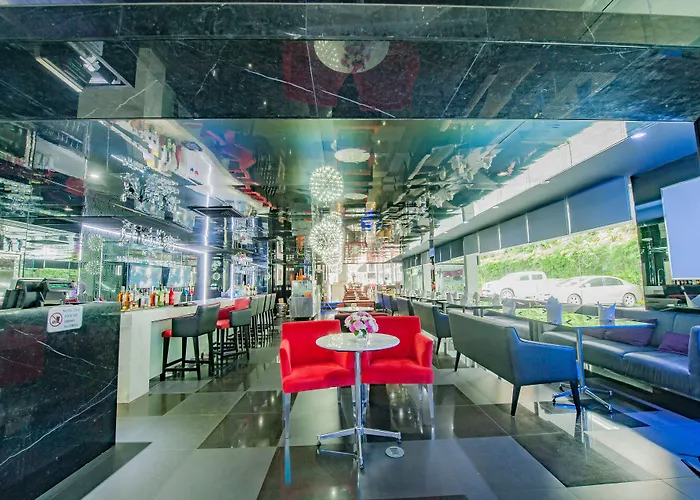 Отель Arize Sukhumvit 4*