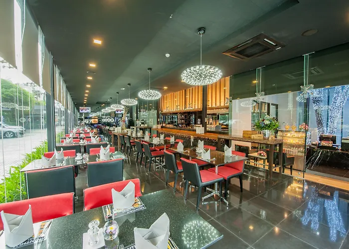 Отель Arize Sukhumvit 4*